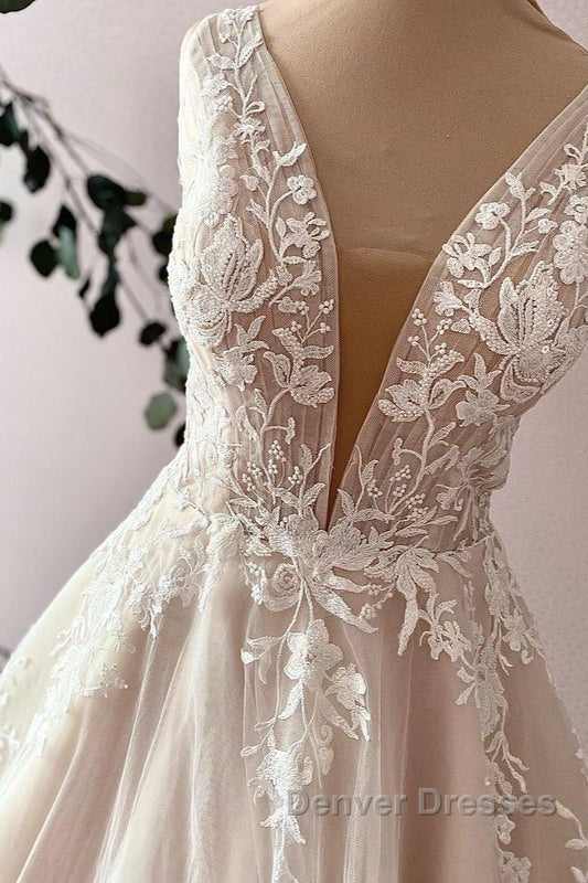 Elegant Long Sweetheart A-Line Tulle Appliques Lace Wedding Dress