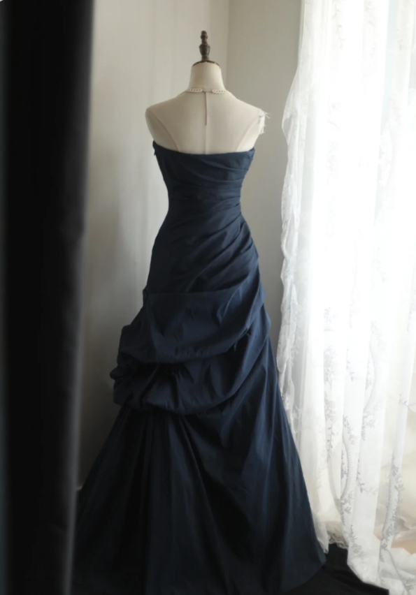 Elegant Navy Blue Mermaid Pleated Satin Long Prom Dress Evening Dress
