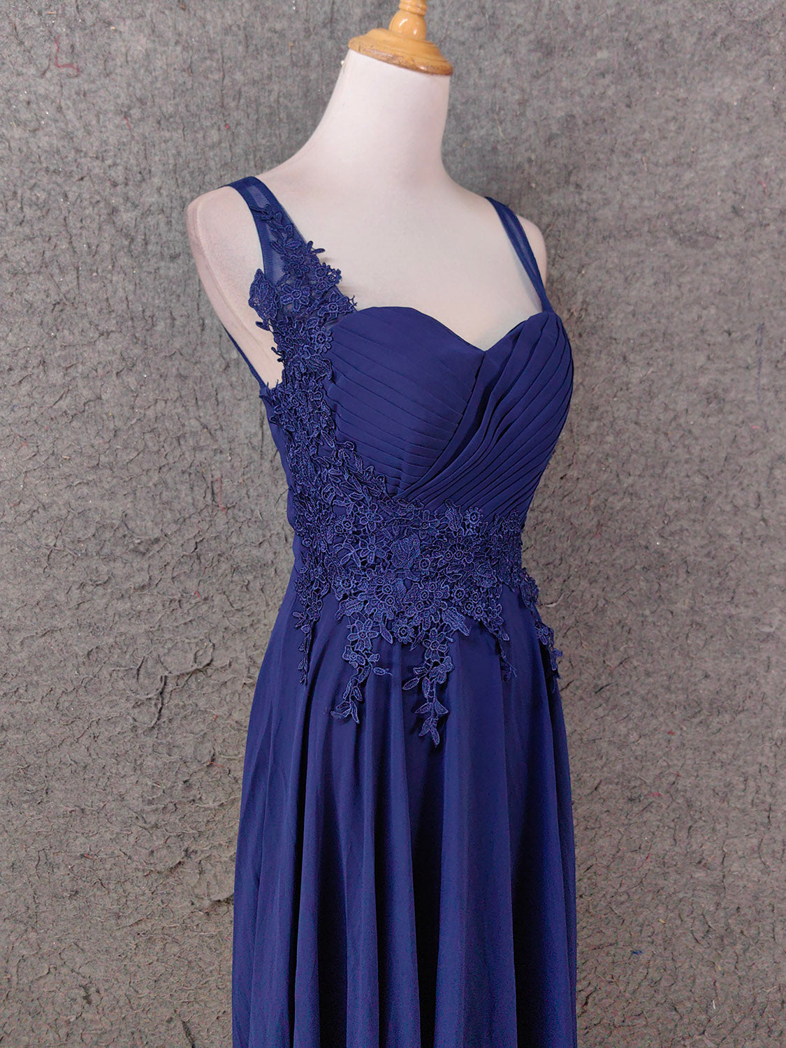 Elegant Navy Blue Spaghetti Strap Lace Ruffled Chiffon Long Prom Dress Evening Dress