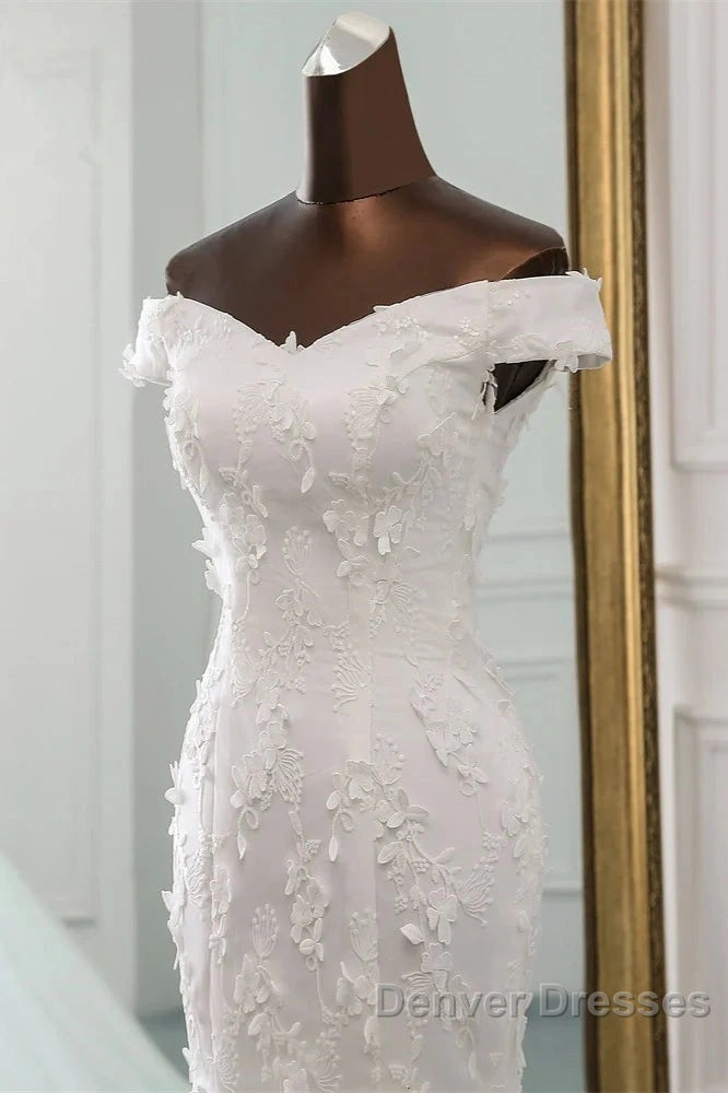 Elegant Off-The-Shoulder Mermaid Long Wedding Gown With Lace Appliques