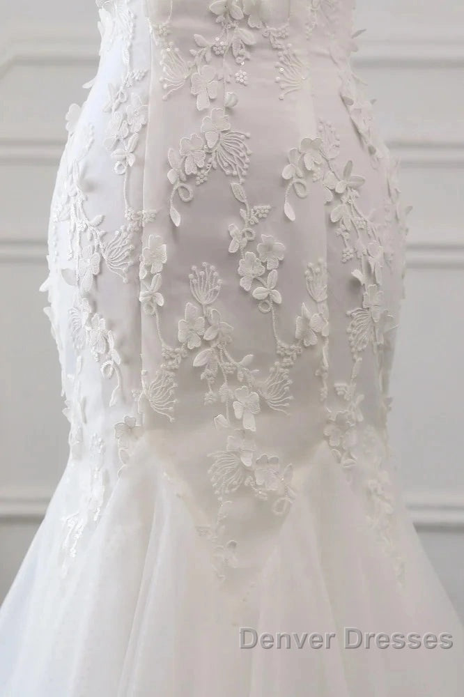 Elegant Off-The-Shoulder Mermaid Long Wedding Gown With Lace Appliques