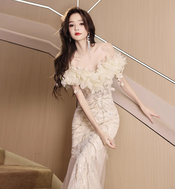 Elegant Off-White Mermaid Off-The-Shoulder 3D Floral Sequined Sheer Tulle Long Prom Dress Evening Dress