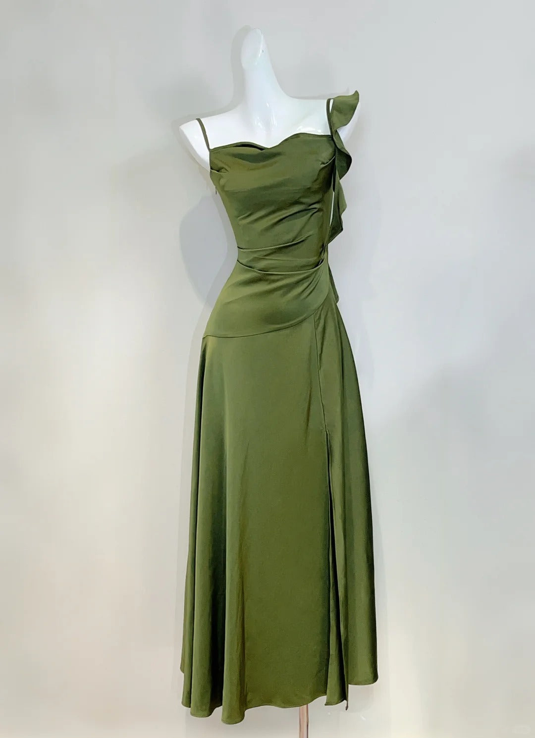 Elegant Olive Green Slim Fit Ruffled Satin Prom Dress Evening Dress Secondary image
