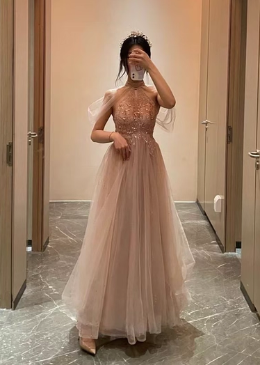 Elegant Pink A-Line Halter Tulle Long Prom Dress Evening Dress Main image