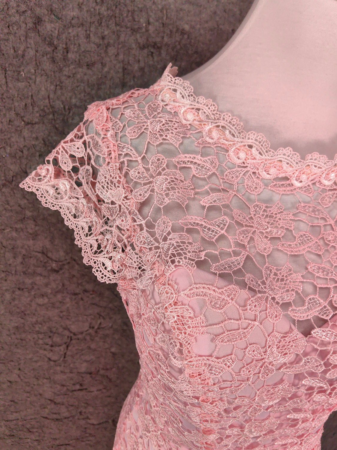 Elegant Pink Mermaid Short Sleeve Crew Neck Cutout Lace Long Prom Dress Evening Dress