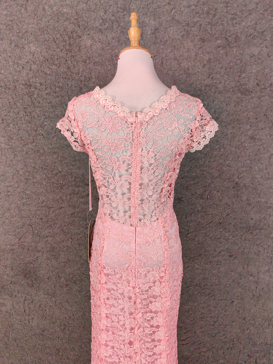 Elegant Pink Mermaid Short Sleeve Crew Neck Cutout Lace Long Prom Dress Evening Dress