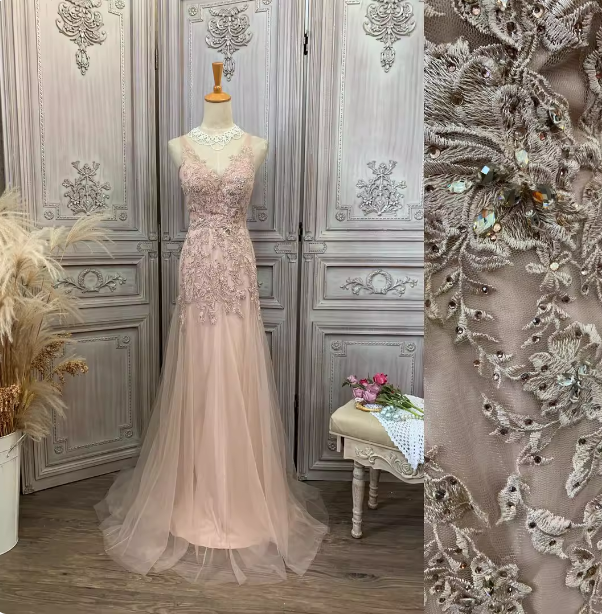 Elegant Pink Mermaid V-Neck Lace Embroidery Tulle Long Prom Dress Evening Dress