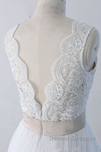 Elegant V-neck Lace Tulle A-line Wedding Dress