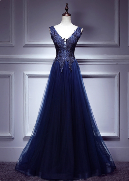 Elegant Vintage Navy Blue V-Neck Lace Embroidery Tulle Long Prom Dress Evening Dress
