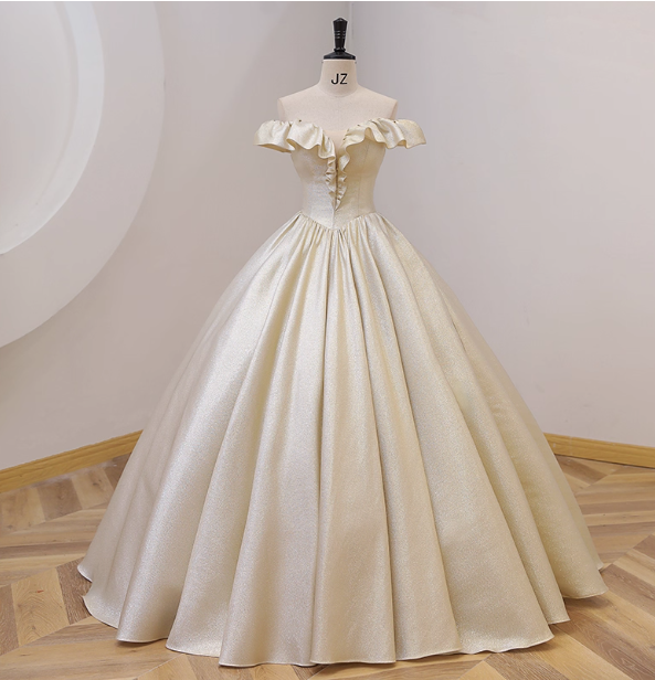 Elegant Vintage One-Shoulder Ruffle Shiny Satin Ball Gown Evening Dress Sweet 16 Dress Main image