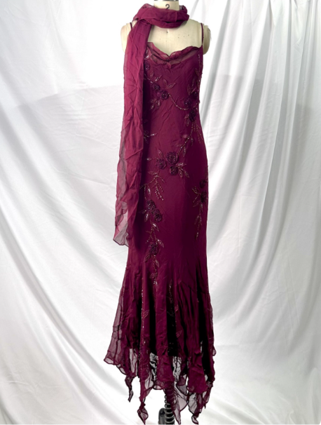 Elegant Vintage Burgundy Beaded Embroidery Thin Strap Mermaid Chiffon Long Prom Dress Evening Dress Main image