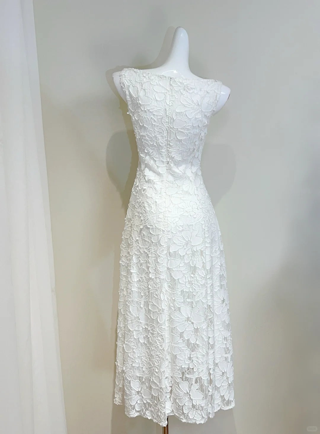 Elegant White A-Line Round Neck Lace Pattern Prom Dress Evening Dress Bridesmaid Dress