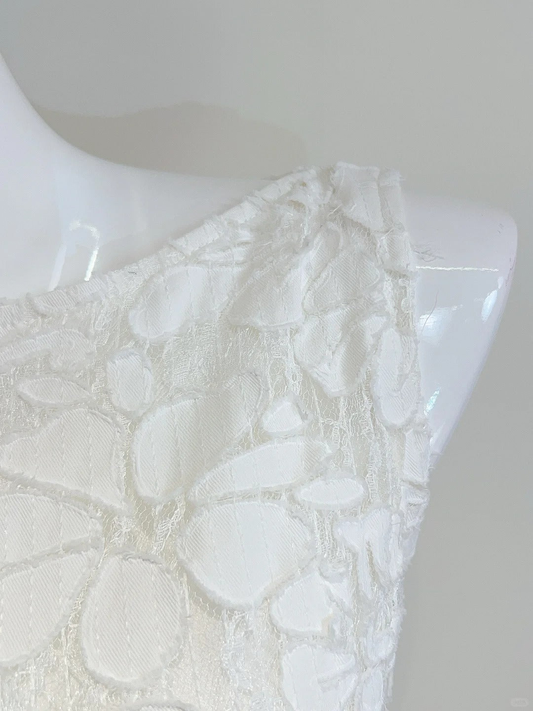 Elegant White A-Line Round Neck Lace Pattern Prom Dress Evening Dress Bridesmaid Dress