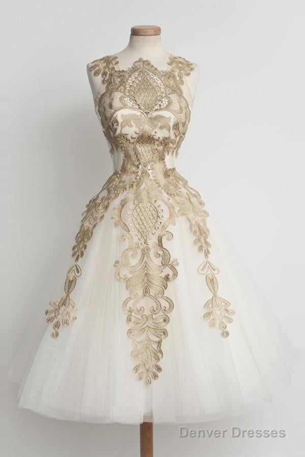 Elegant White Homecoming Dress Knee-Length With Lace Main image