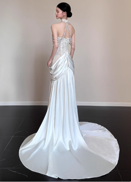 Elegant White Mermaid Halter Neck Lace Satin Train Wedding Dress