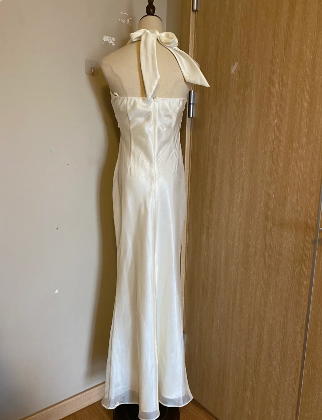 Elegant White Mermaid Halter Neck Satin Long Prom Dress Evening Dress