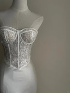 Elegant White Mermaid Sweetheart Neckline Lace Satin Long Wedding Dress