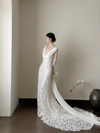 Elegant White Mermaid Train V-Neck Lace Wedding Dress