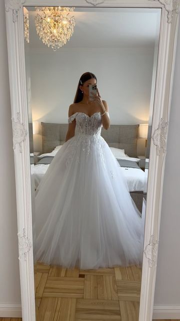 Ethereal Wedding Dress Ball Gown Off The Shoulder Tulle White Wedding Dress Bridal Gowns Main image