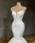 Exquisite Long Lace V-neck Sleeveless Mermaid Wedding Dress
