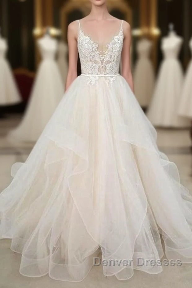 Eye-catching Appliques Tulle A-line Wedding Dress Main image