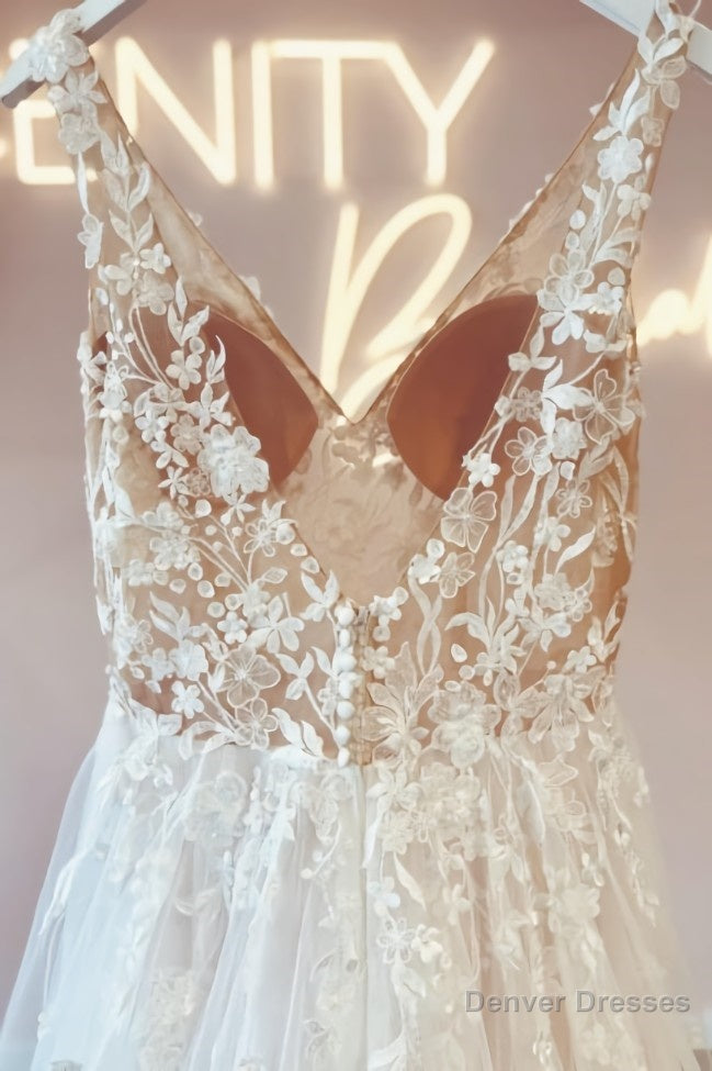 Fabulous Long V-Neck Sleeveless Lace Backless Wedding Dresses Online