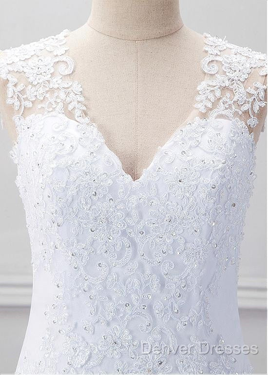 Fabulous Tulle V-Neck Neckline Mermaid Wedding Dress With Beaded Lace Appliques