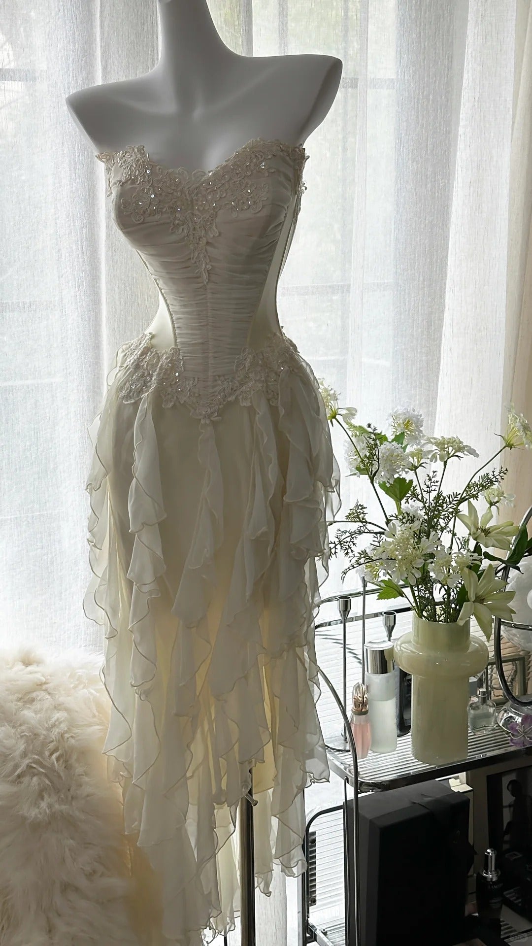 Fairy-Like Tube Top With Heart-Shaped Collar And Beaded Wood Ear Curled Skirt Chiffon Prom Dress