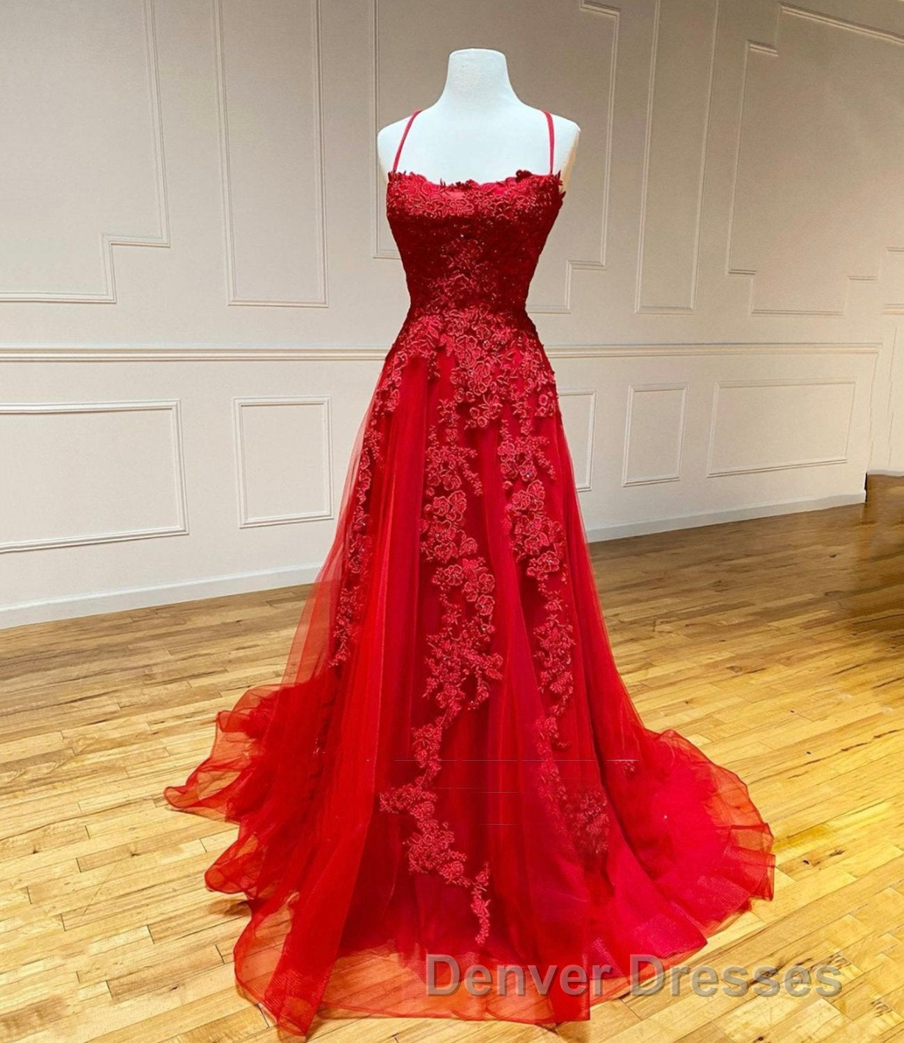 Red Long Prom Dress Chic & Modern Lace Applique Straps Formal Dress Secondary image