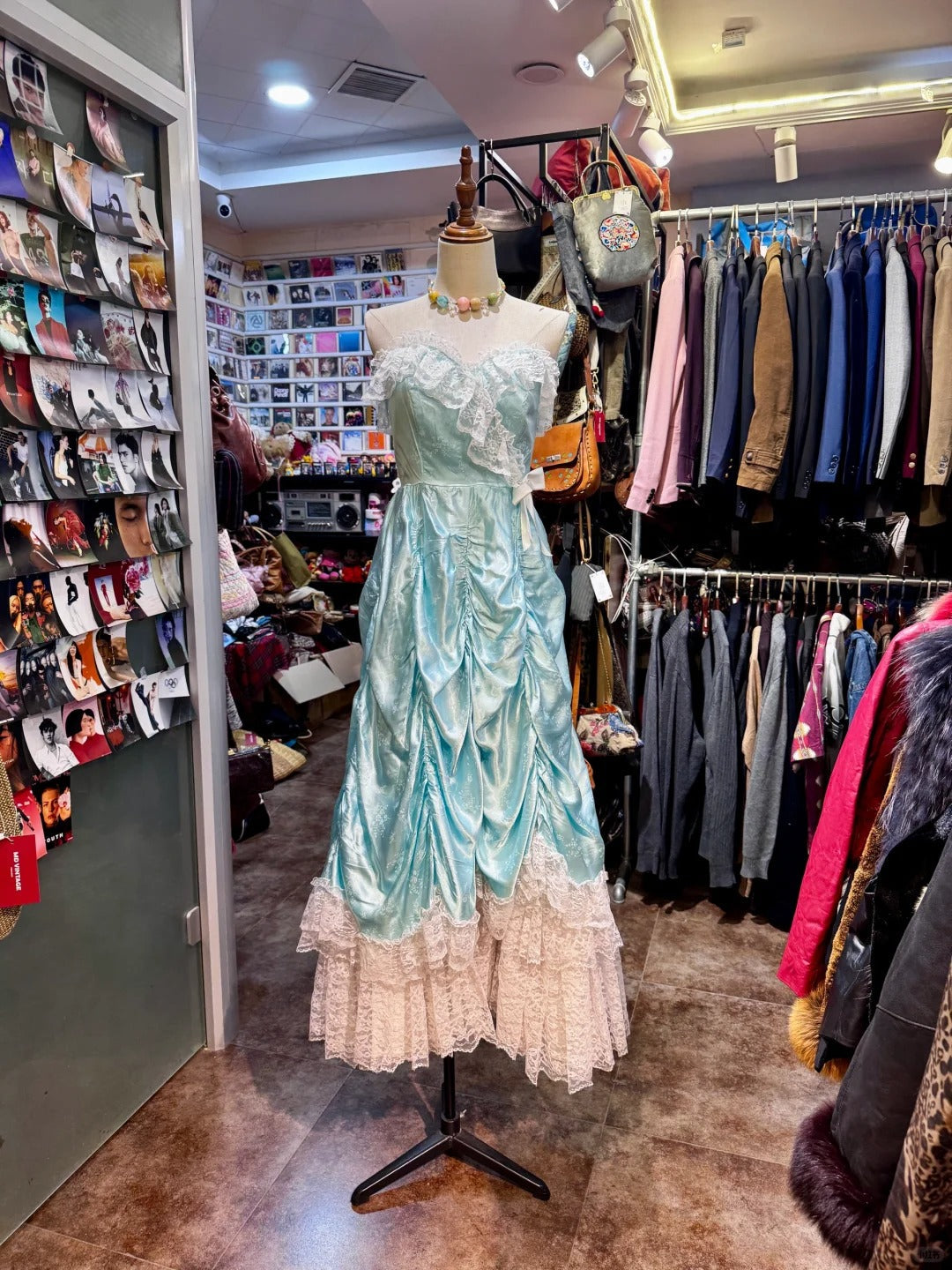 French Retro Mint Green A-Line Strapless Lace Ruffle Satin Long Prom Dress Evening Dress Main image