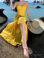 French Retro Yellow Holiday Style Sling Fork Long Skirt