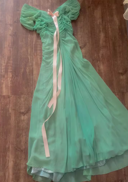 Fresh Green A-Line Ruffled Chiffon Long Prom Dress Evening Dress Main image