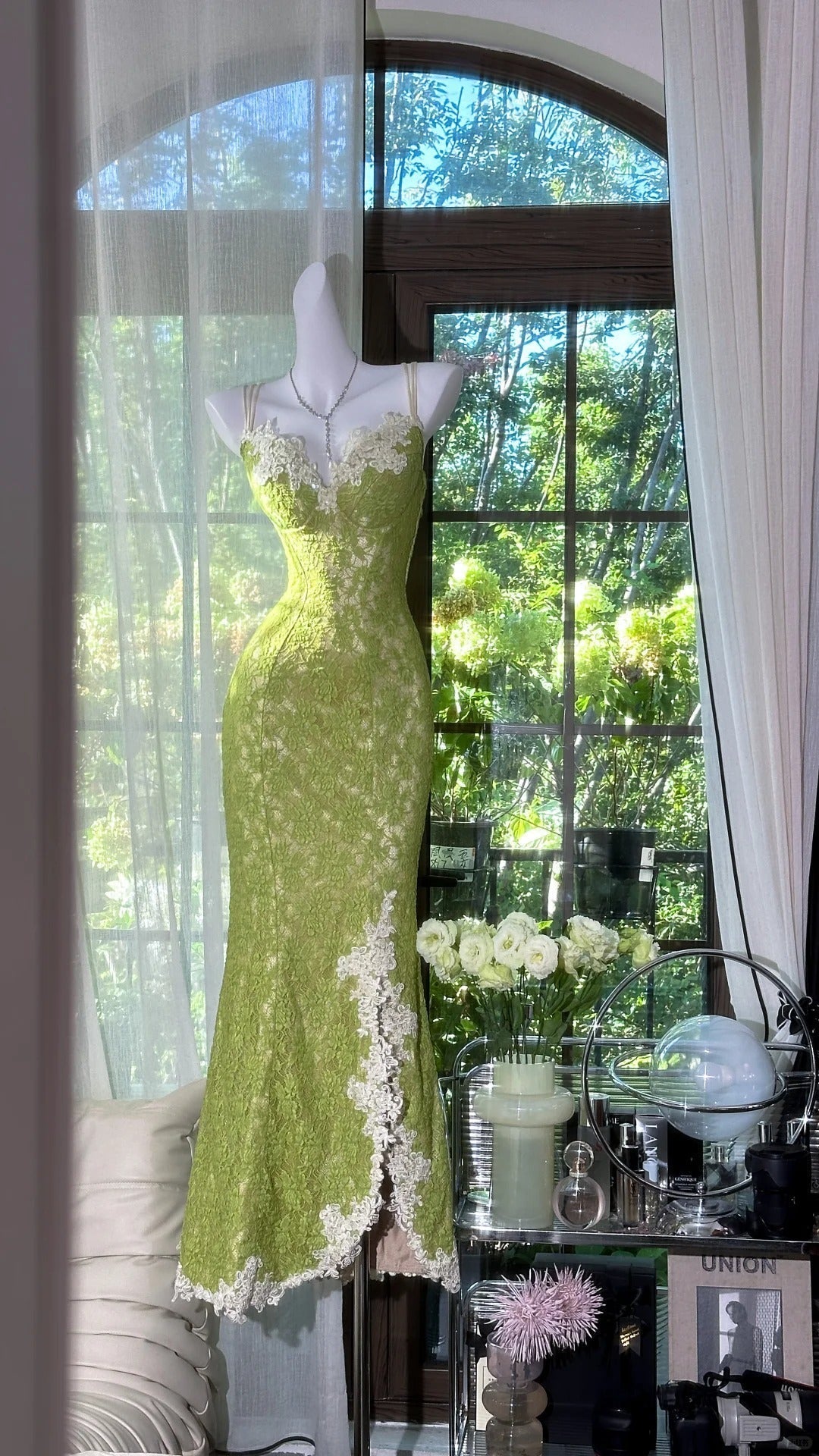 Fresh Green Mermaid Strapless Backless Criss-Cross Lace Long Prom Dress Evening Dress