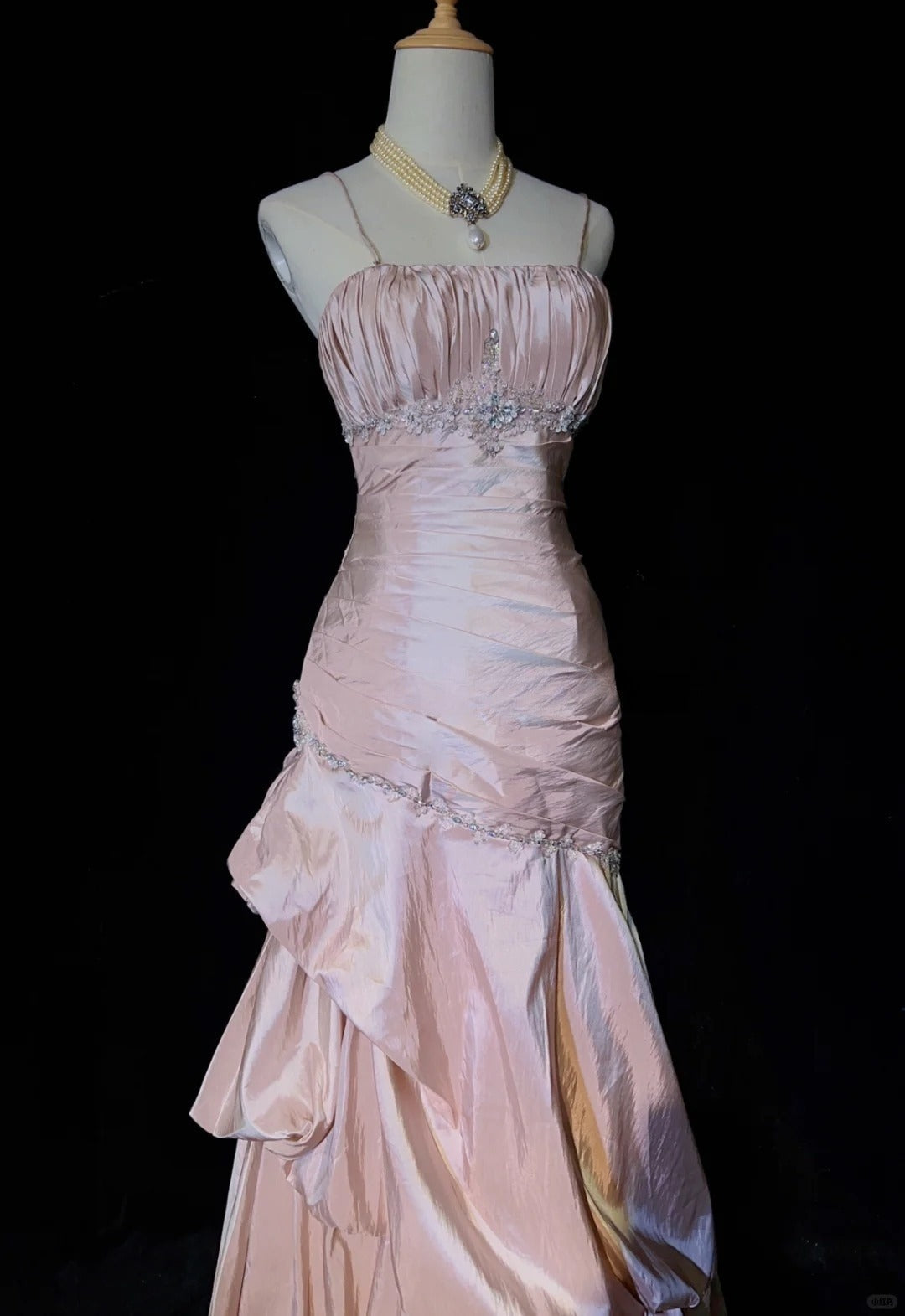 Sweet Spaghetti Straps Mermaid Evening Dress Pink Satin Layered Pleated Prom Dress With Beading