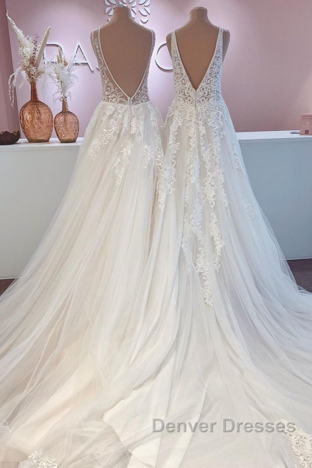 Glamorous Long A-Line Open Back Tulle Appliques Lace Wedding Dress Secondary image