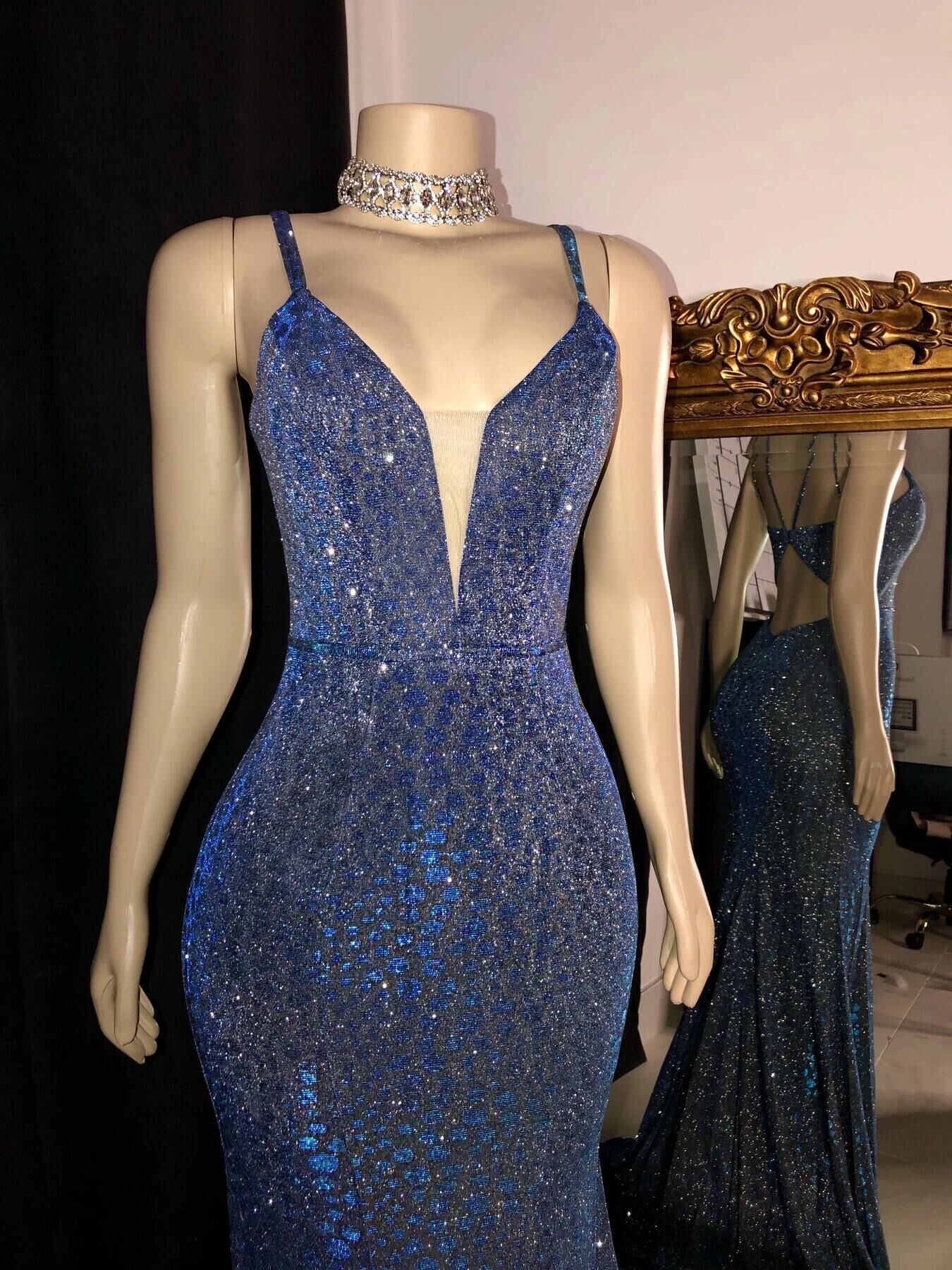 Glitter Mermaid Prom Dress Long Spaghetti Straps V Neck Open Back Formal Evening Party Gowns