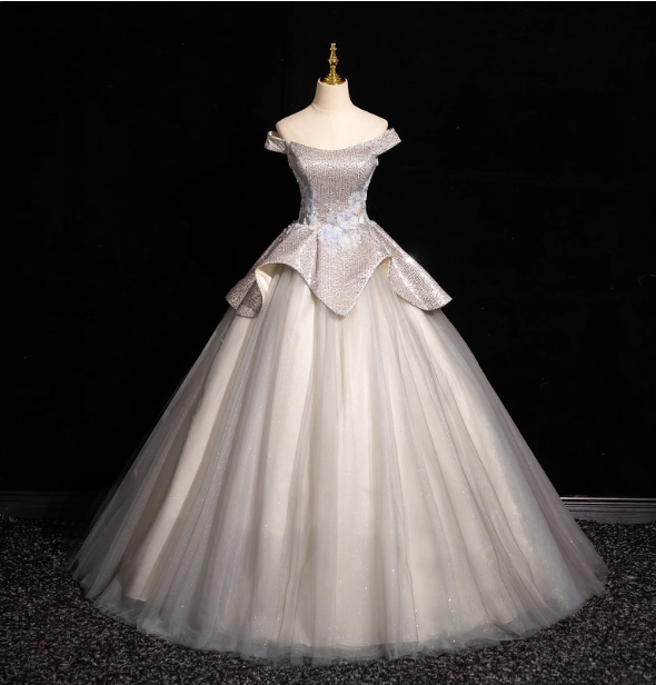 Gorgeous Court Silver-White One-Shoulder Sequin Tulle Long Ball Gown Evening Dress Sweet 16 Dress Main image