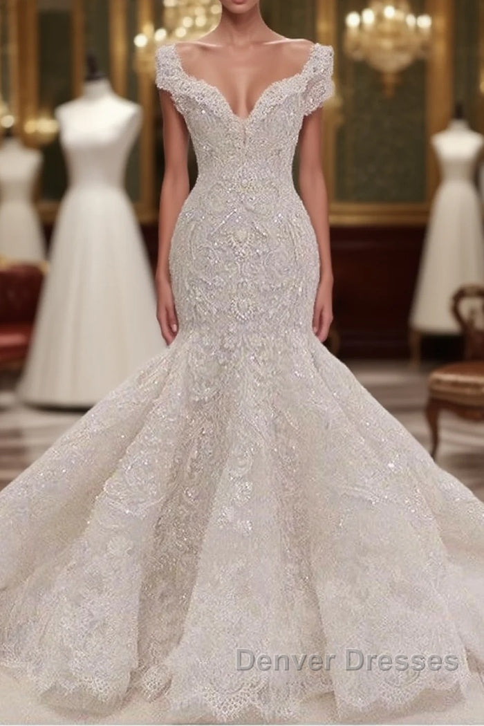 Gorgeous Long Mermaid V-neck Appliques Lace Ruffles Wedding Dress Main image