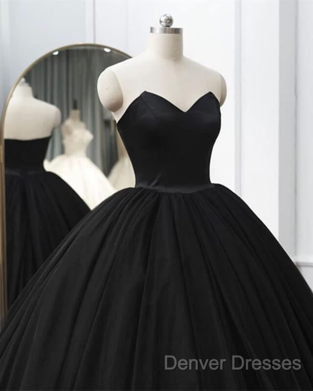 Gothic Black Strapless Quinceanera Dress Ball Gown Secondary image