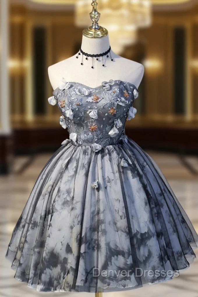 Gray Lace Strapless Short Prom Dress, A-Line Sweetheart Neckline Party Dress Main image