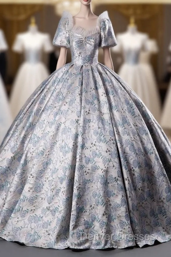 Gray Sequare Short Sleeve Embroidery Quinceanera Dress Main image