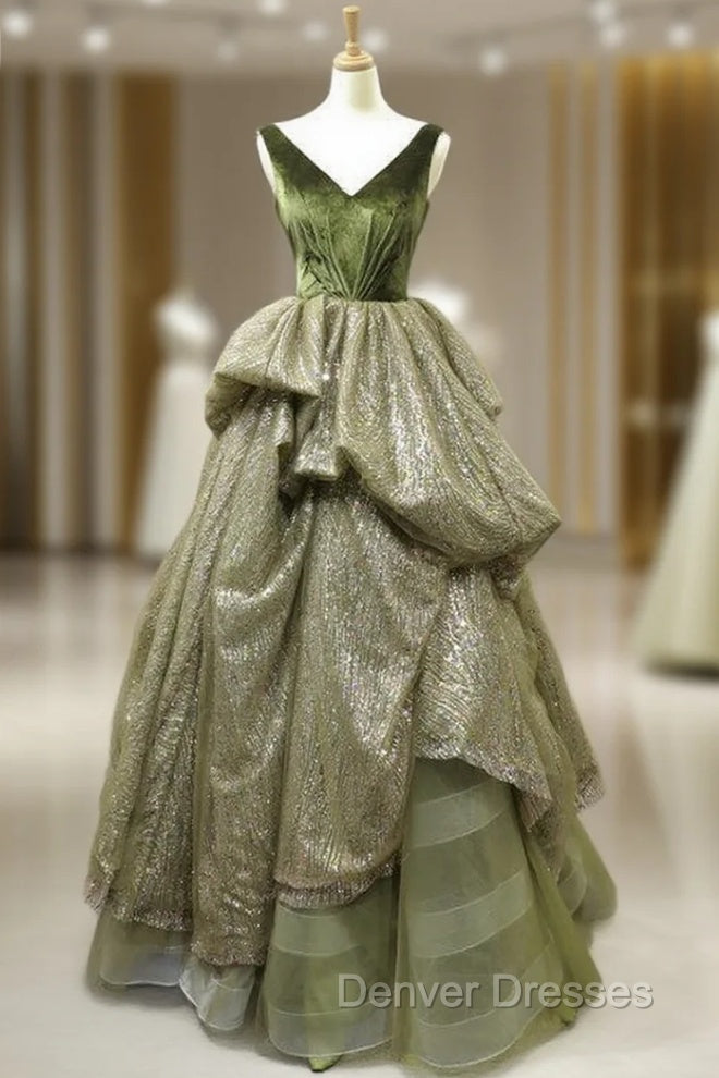 Green Ball Gown Sequins V-neck Backless Luxury Prom Dress