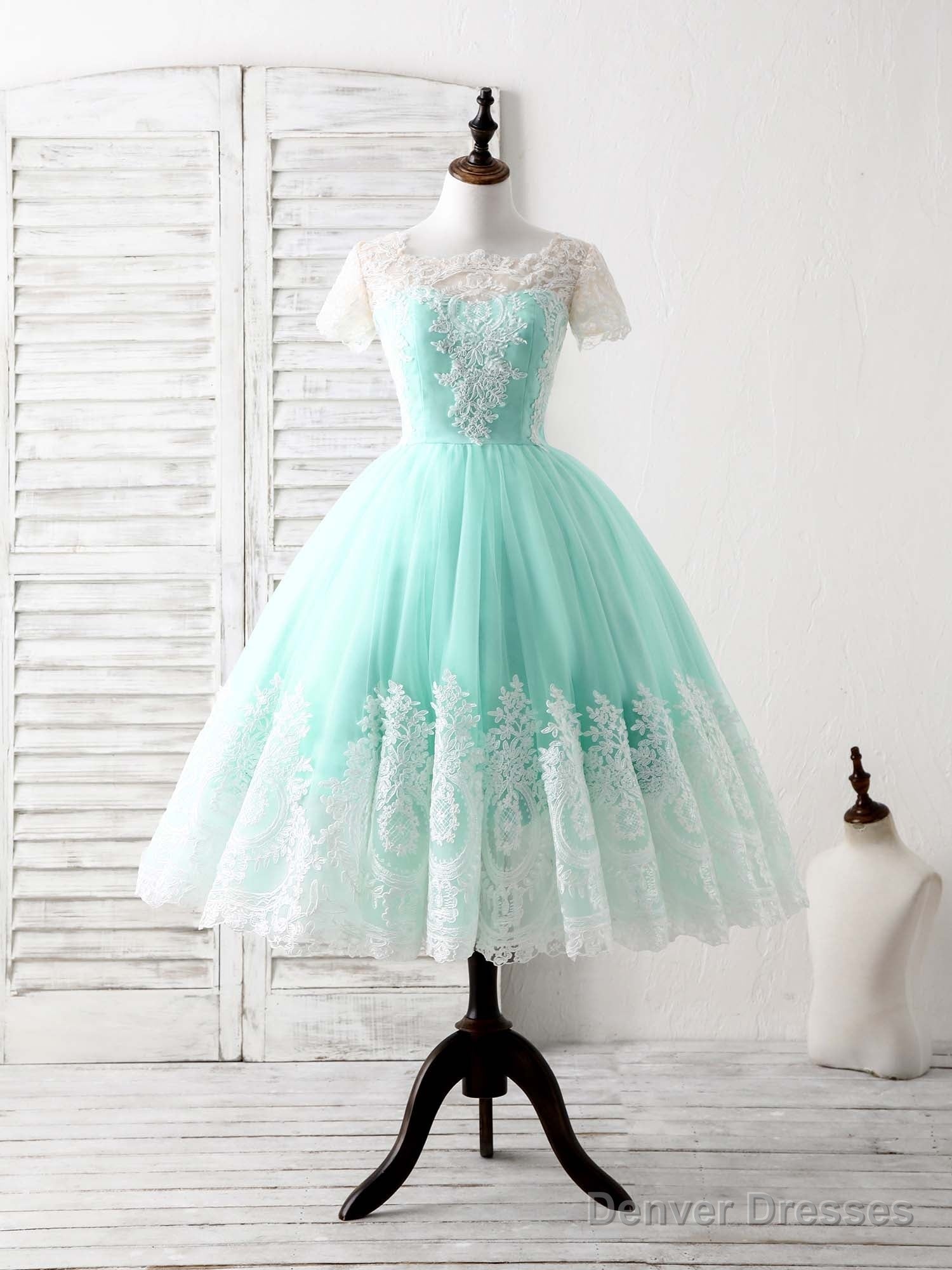 Green Round Neck Lace Applique Tulle Short Prom Dresses Secondary image