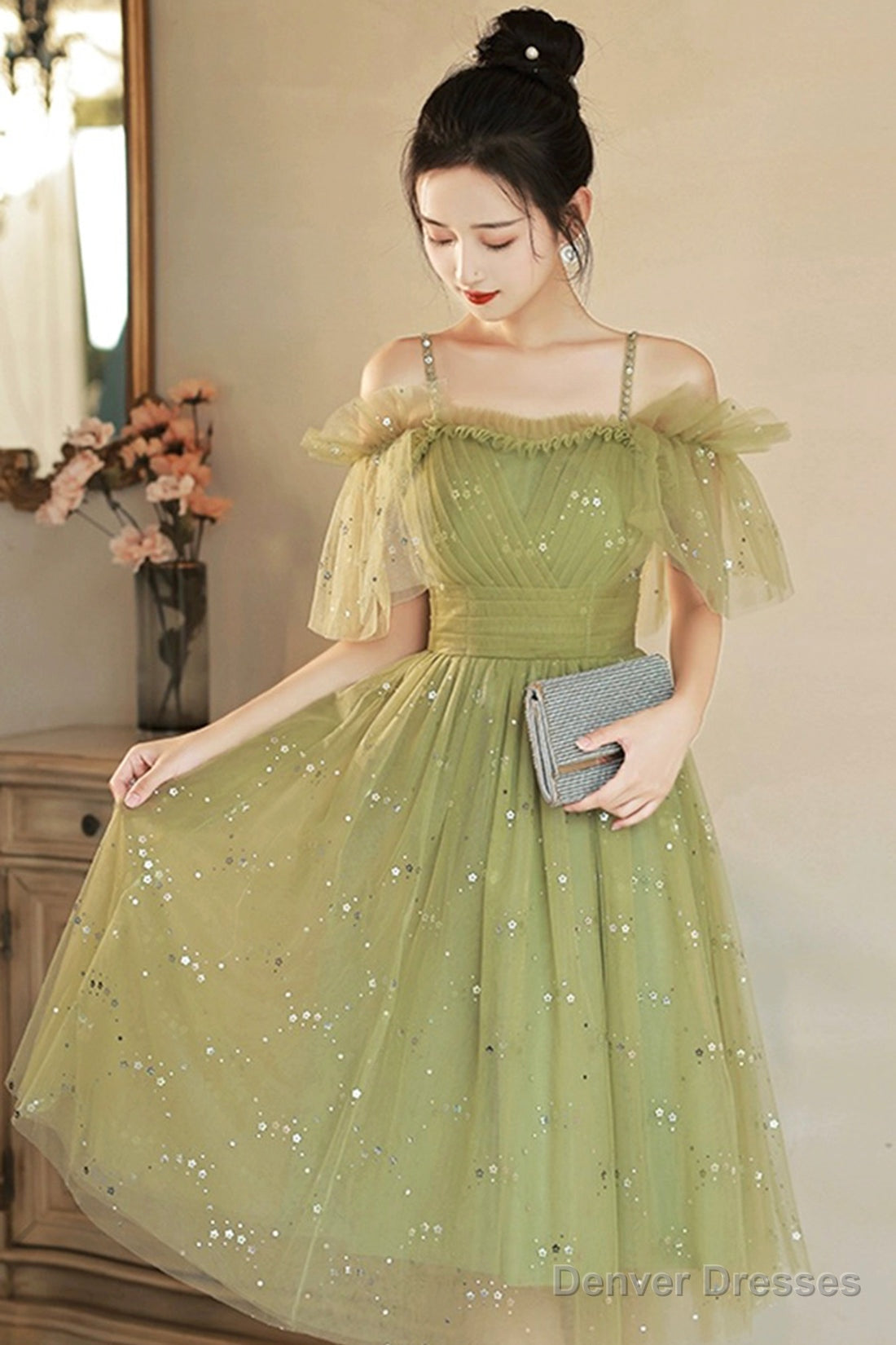 Green Spaghetti Strap Tulle Short Prom Dress, Charming Knee Length A-Line Party Dress Secondary image