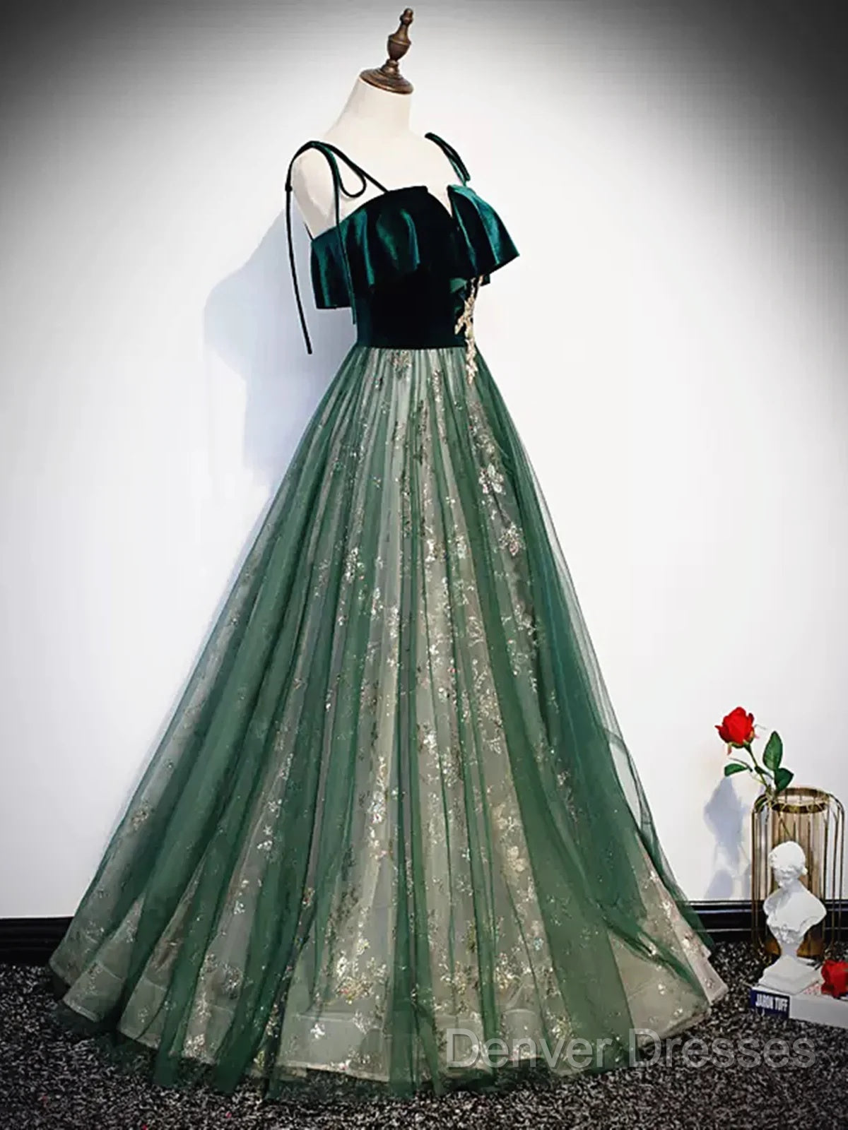 Green Straps Velvet Long Lace Prom Dress Secondary image