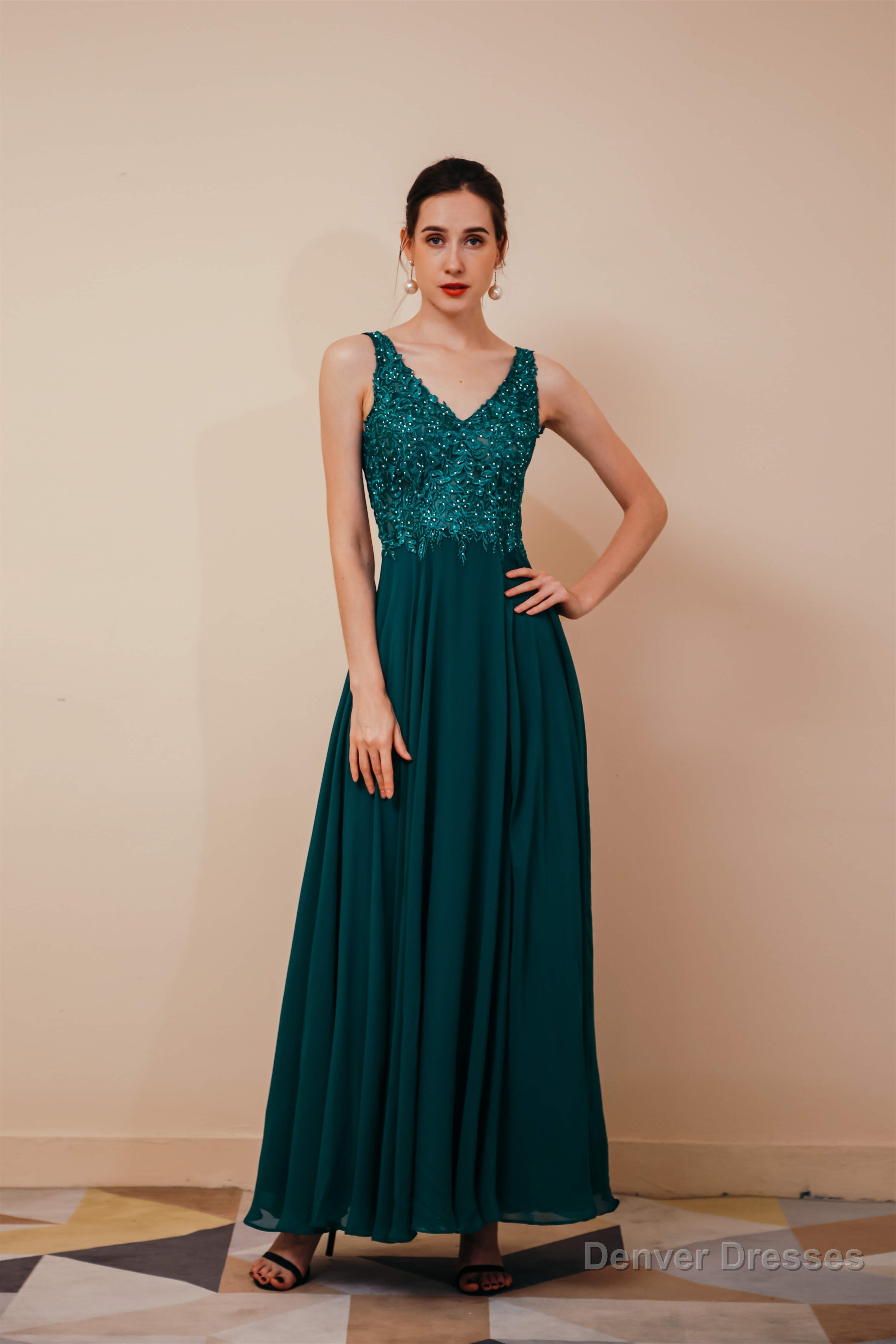 V-Neck Chiffon Appliques A Line Long Prom Dresses Secondary image