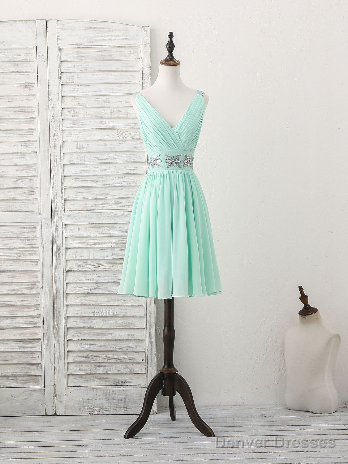 Green V Neck Chiffon Short Prom Dress, Green Homecoming Dress Secondary image