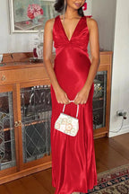 Halter V-Neck Prom Dress Pleated Satin Sleeveless Long Prom Party Dress