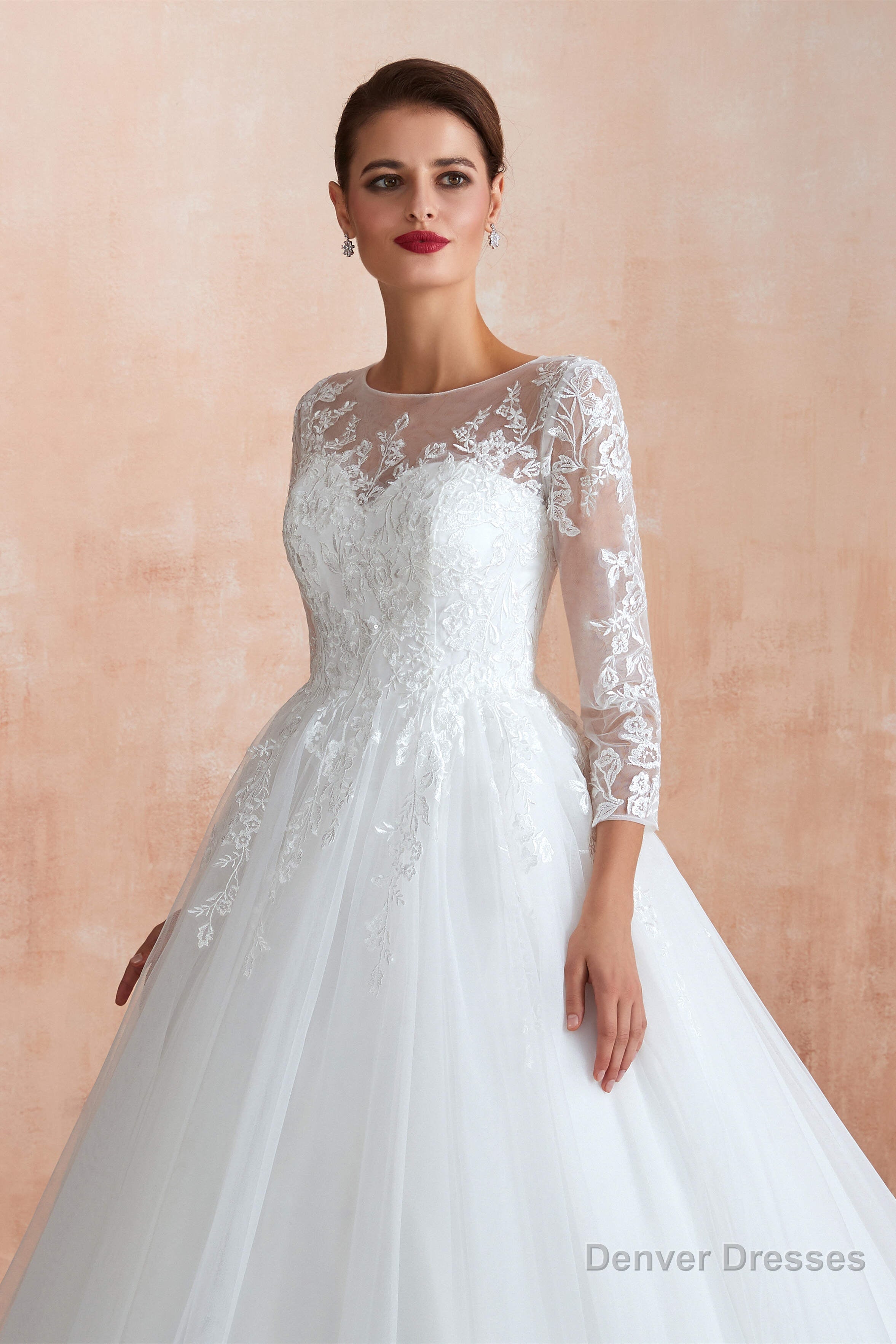 Lace Jewel White Tulle Wedding Dresses with 3/4 Sleeves