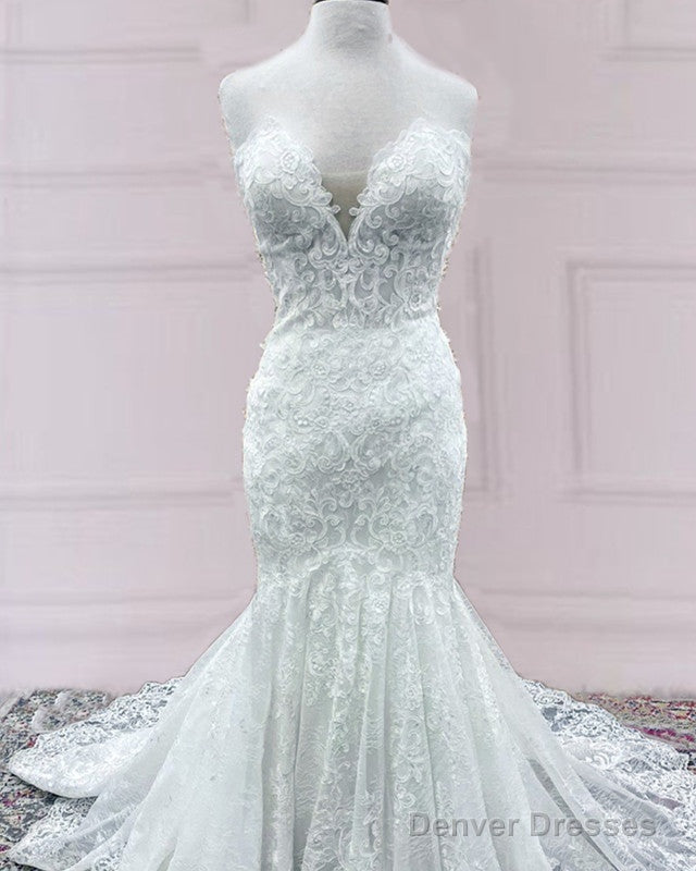Lace Mermaid Wedding Dress Sweetheart Secondary image